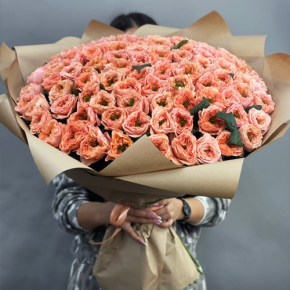Букет "Персик" из 101 махровой розы Риджентс парк (60 см) в Химках