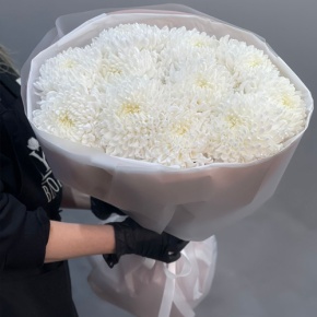 Букет из 11 белых хризантем  в Химках