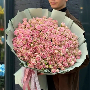 Букет из 101  нежно -розовой кустовой розы (70 см) в Химках