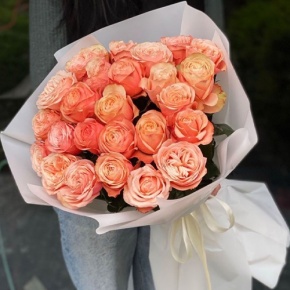 Букет из 23 пионовидных роз Эквадор сорта Кахала (60см) в Химках