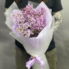 Букет из 9 веток ароматной сирени в Химках